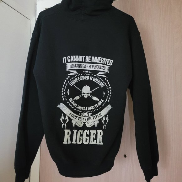 GENTLY USED, RIGGERS HOODIE, SMALL!!! - Picture 1 of 5